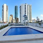 Edificó los delfines Bocagrande Cerca de la playa 1801