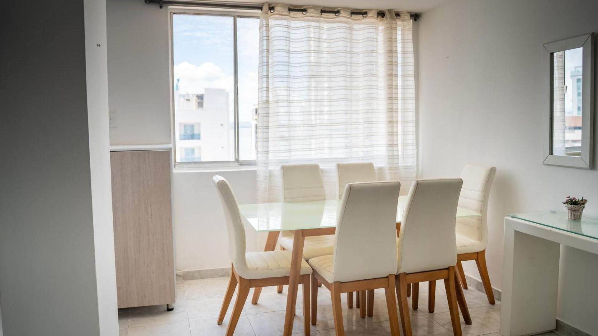 Edificó Delfines Bocagrande Cerca De La Playa 1801 Apartamento
